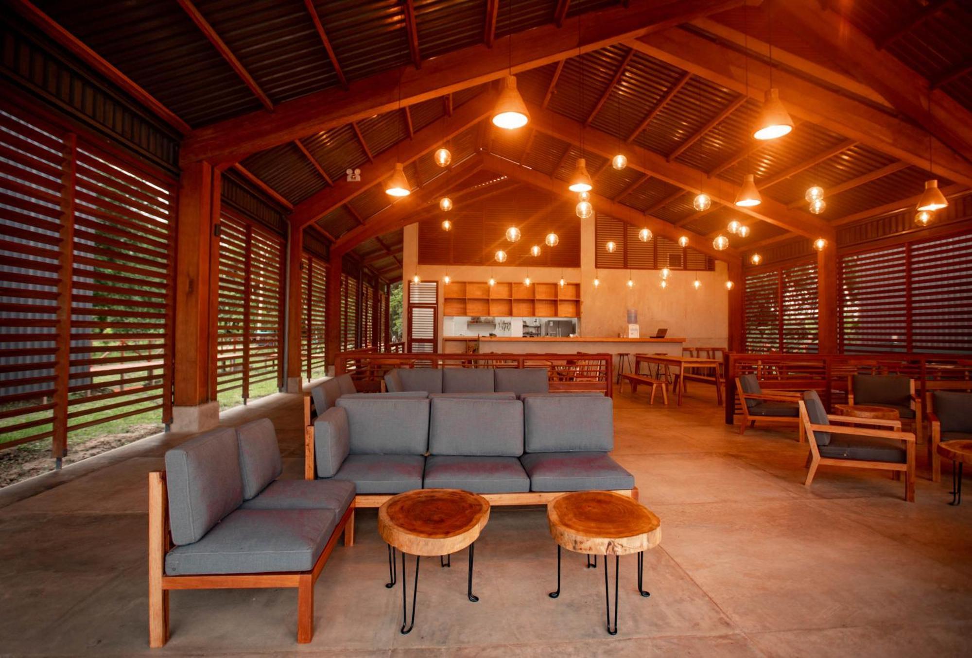 Hotel Enai Puerto Maldonado Buitenkant foto