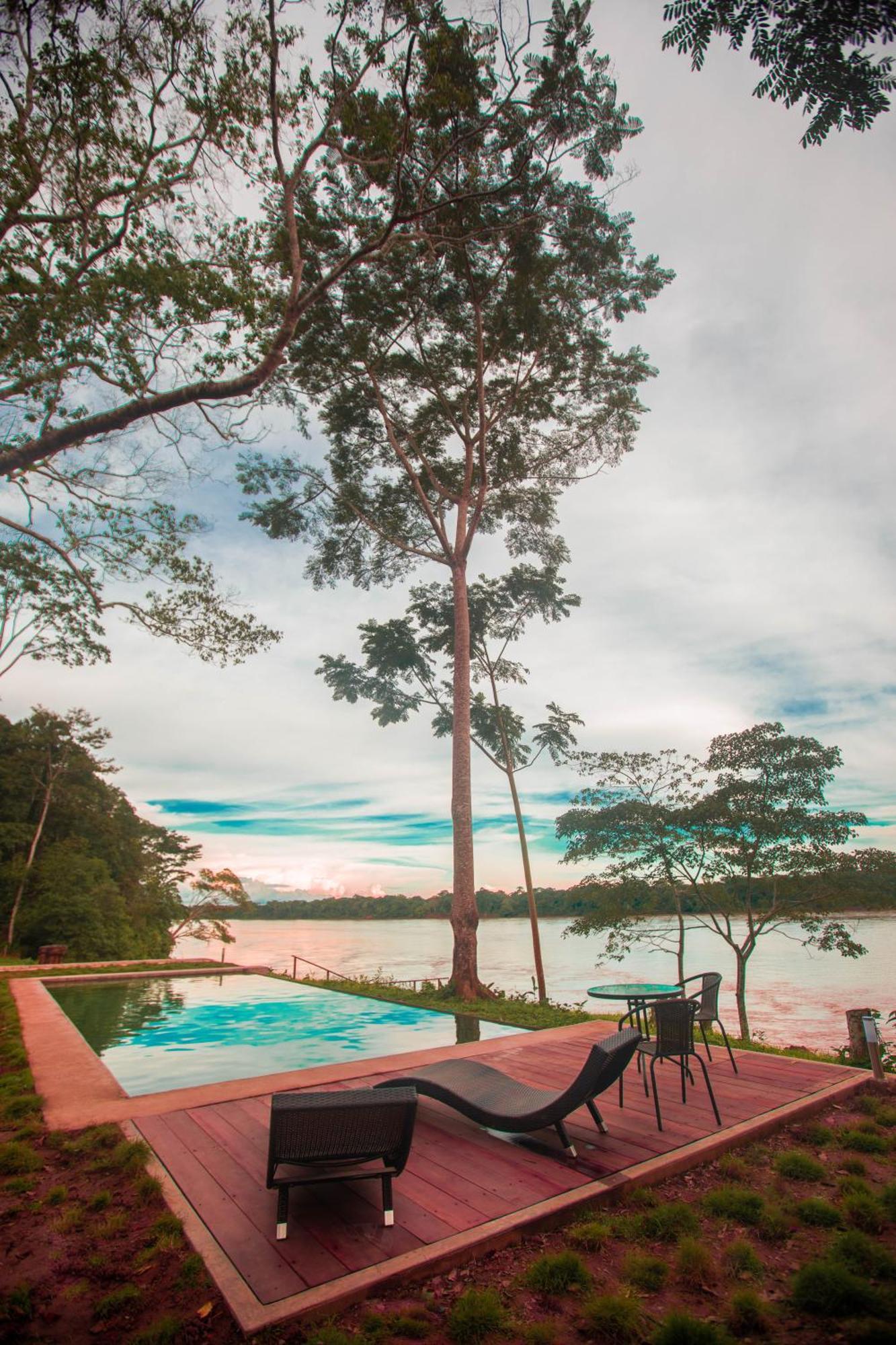 Hotel Enai Puerto Maldonado Buitenkant foto